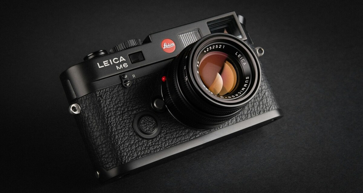 Leica M Camera M6 analog. Photo by Dan Freeman on Unsplash
